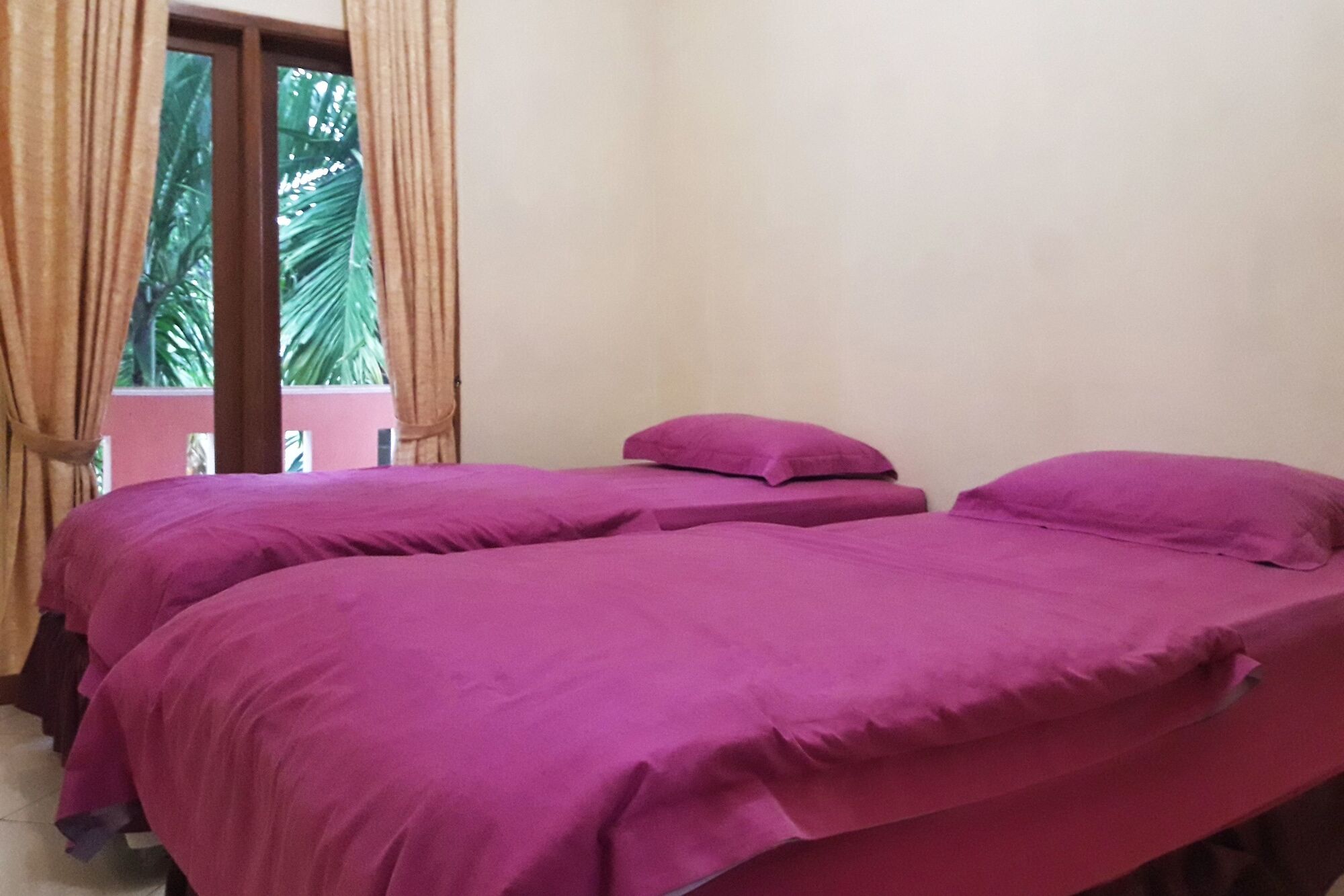 Hotel Aquarius Orange Puncak Exterior foto